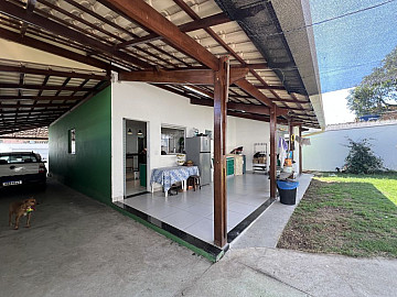 Casa 3 Quartos � Venda com �rea Gourmet e 5 vagas Betim