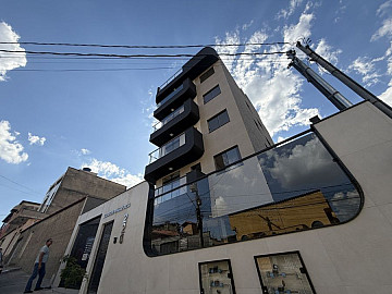 Apartamento 3 quartos, su�te e 2 vagas, elevador Flamengo
